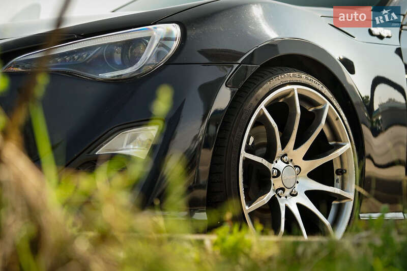 Купе Scion FR-S 2013 в Полтаве