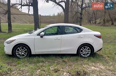 Седан Scion iA 2016 в 