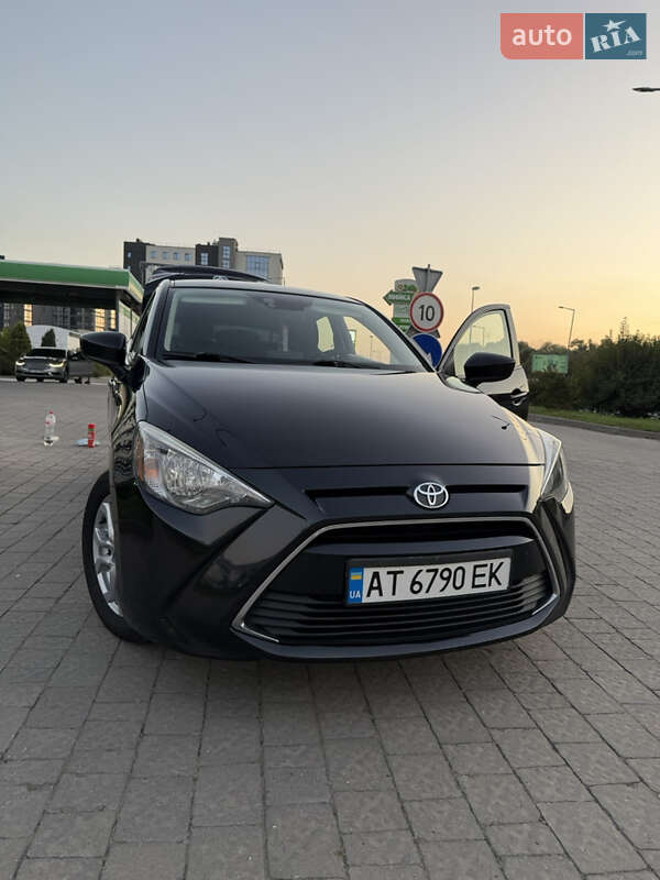 Седан Scion iA 2015 в Ивано-Франковске