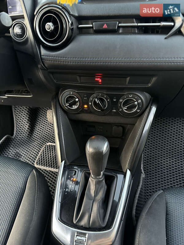 Седан Scion iA 2015 в Ивано-Франковске