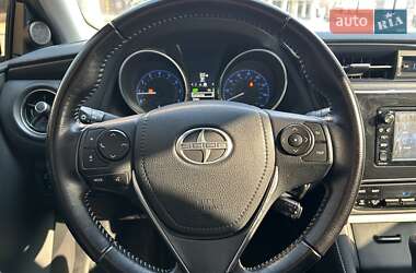 Хетчбек Scion iM 2015 в 