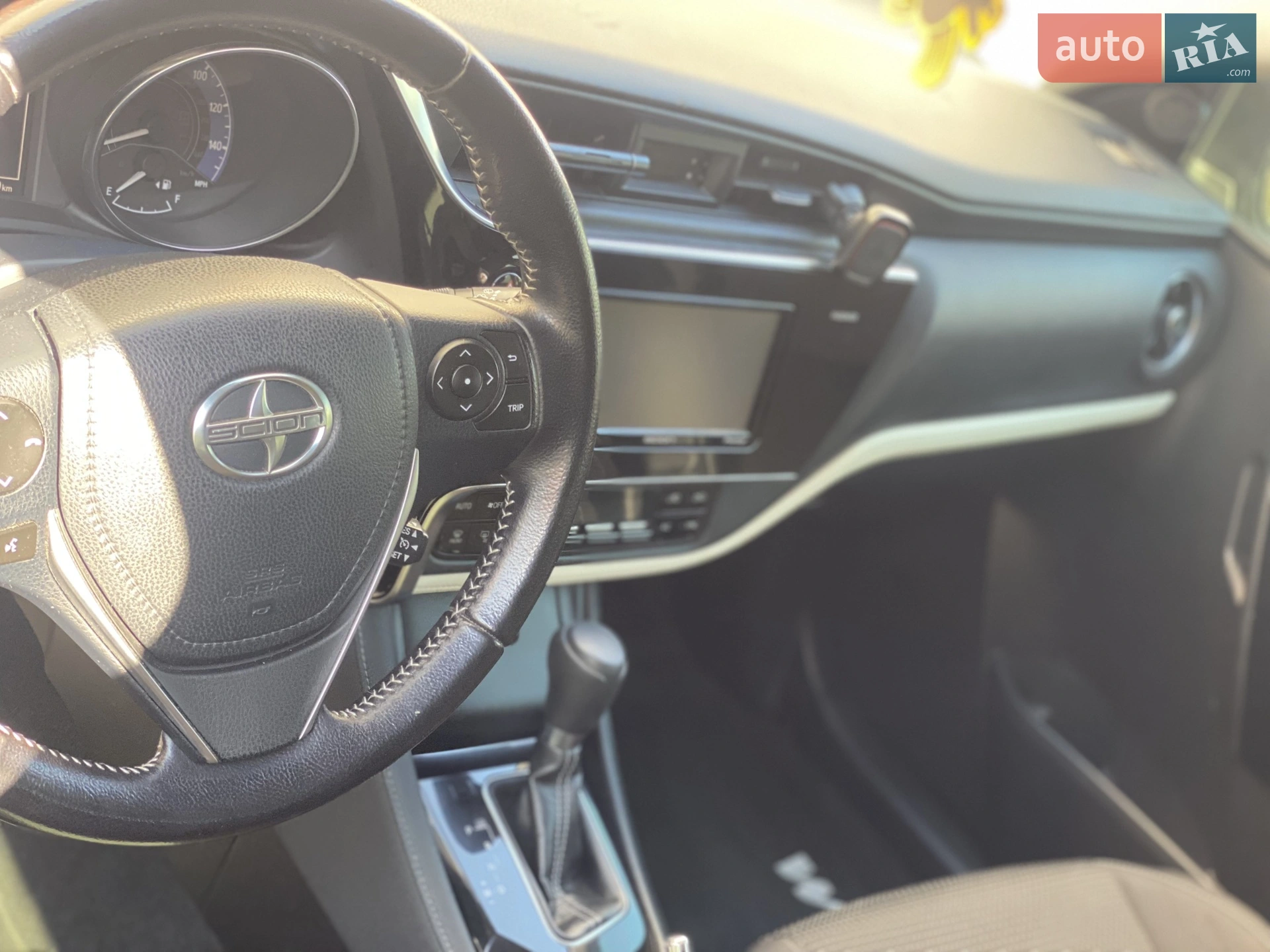 2015 Scion iM - мініатюра 3