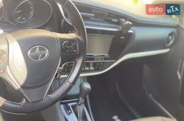Хэтчбек Scion iM 2015 в 