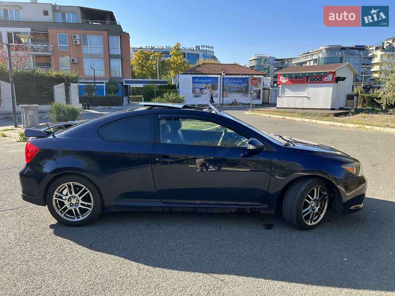 Купе Scion tC 2006 в Білгороді-Дністровському