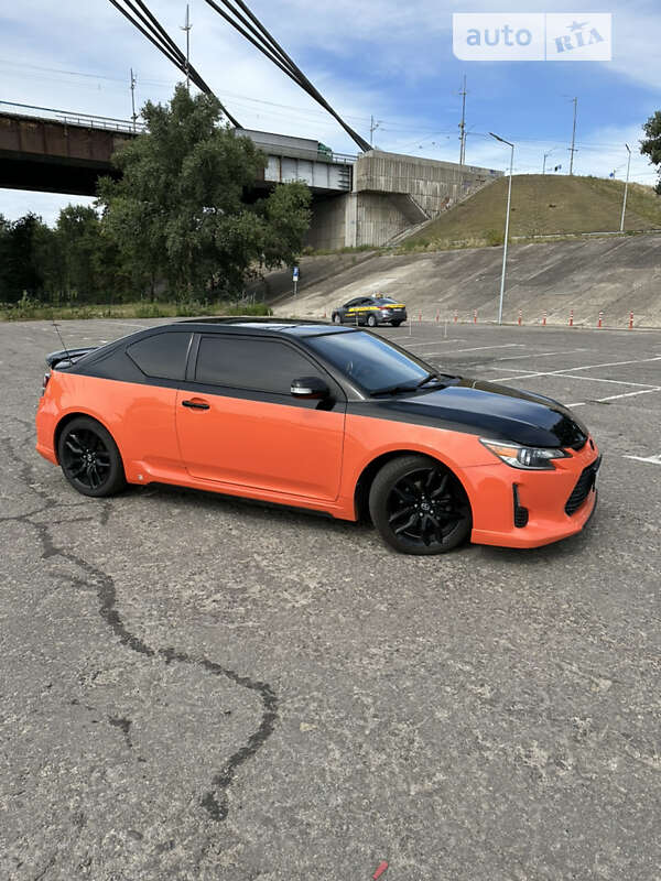 Купе Scion tC 2014 в Києві