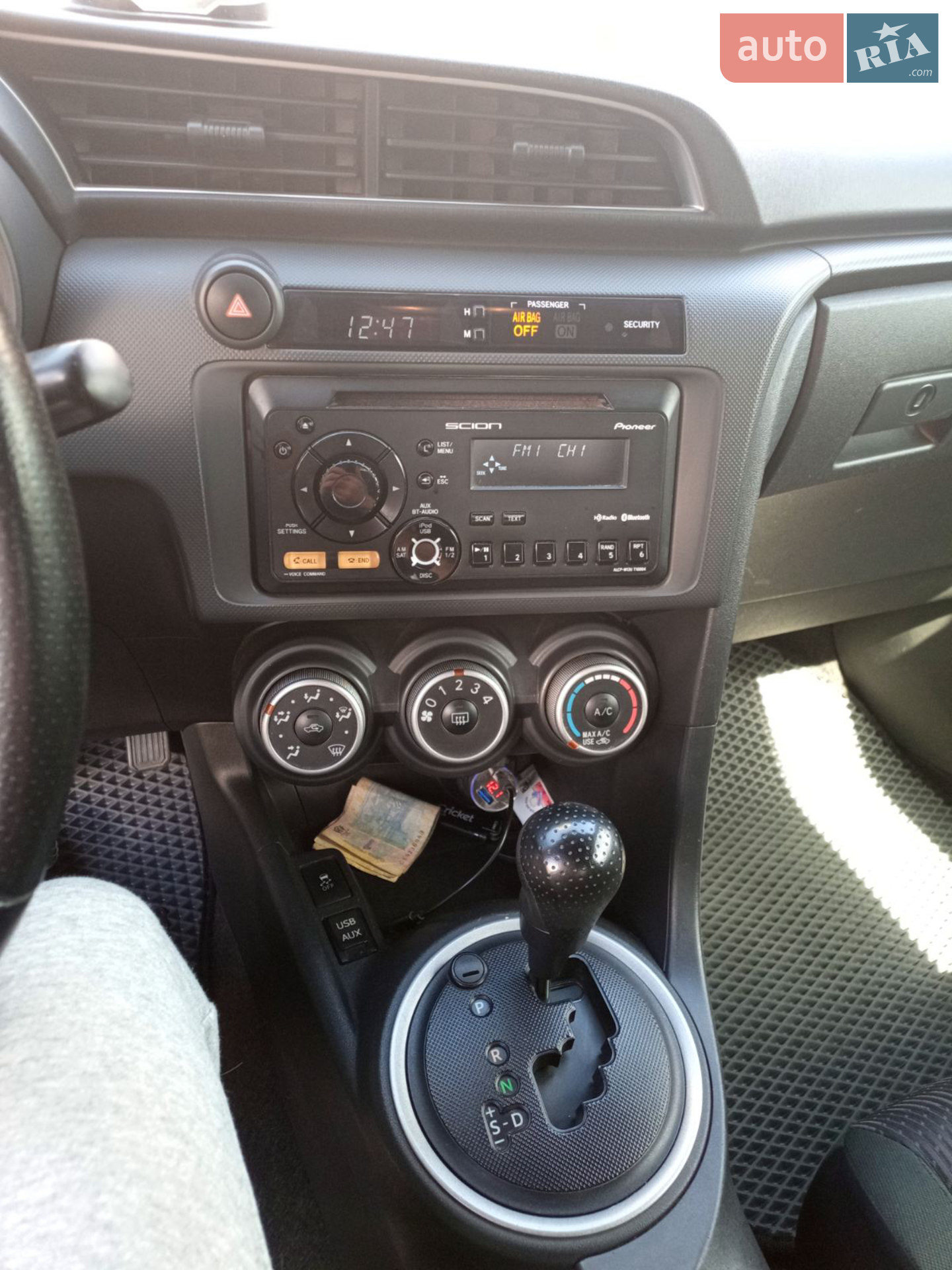2013 Scion tC - мініатюра 27