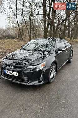 Купе Scion tC 2013 в Киеве