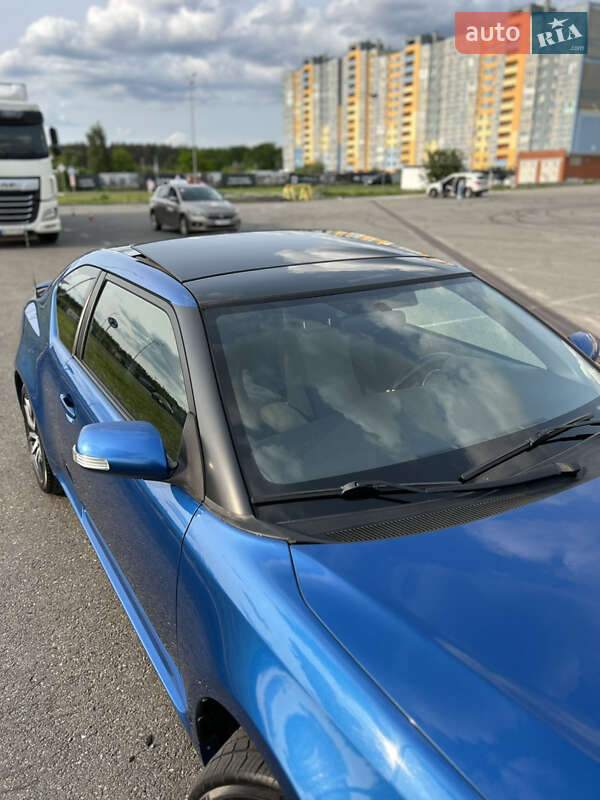 Купе Scion tC 2015 в Киеве