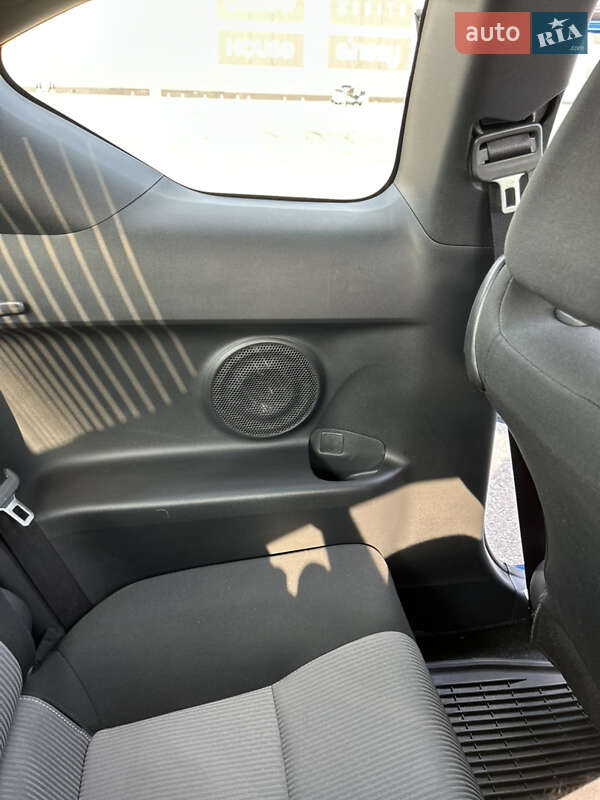 Купе Scion tC 2015 в Киеве фото 35 Купе Scion tC 2015 в Киеве