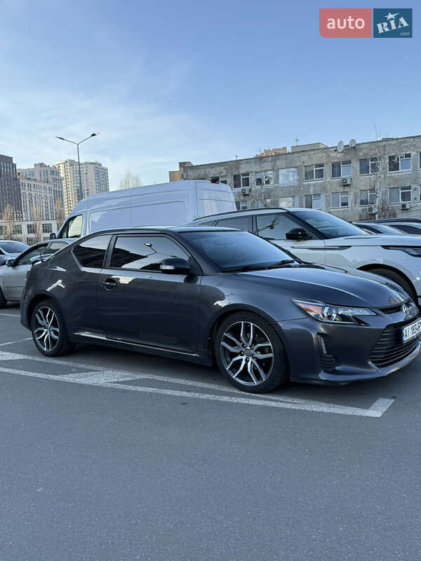 Купе Scion tC 2014 в Киеве