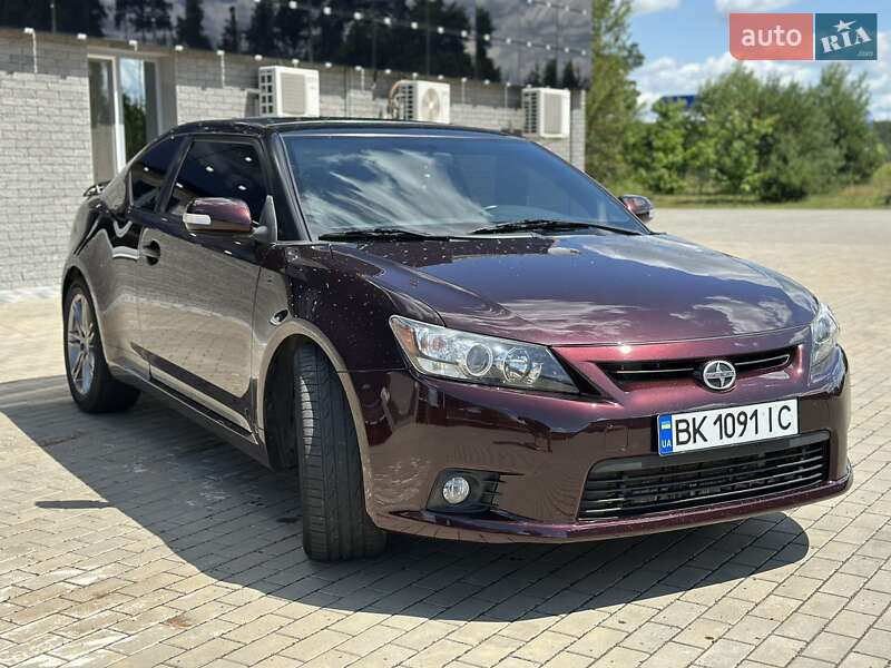 Купе Scion tC 2011 в Костополе