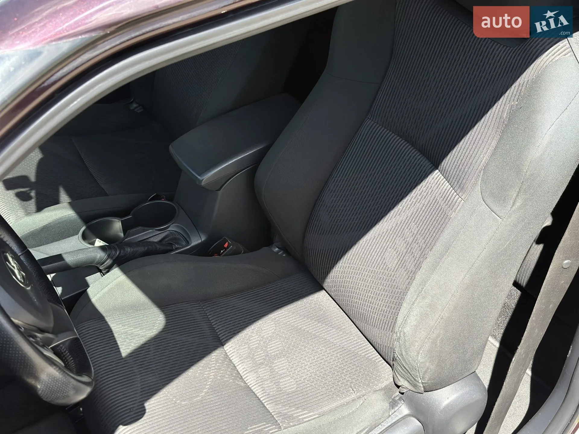 2011 Scion tC - мініатюра 8