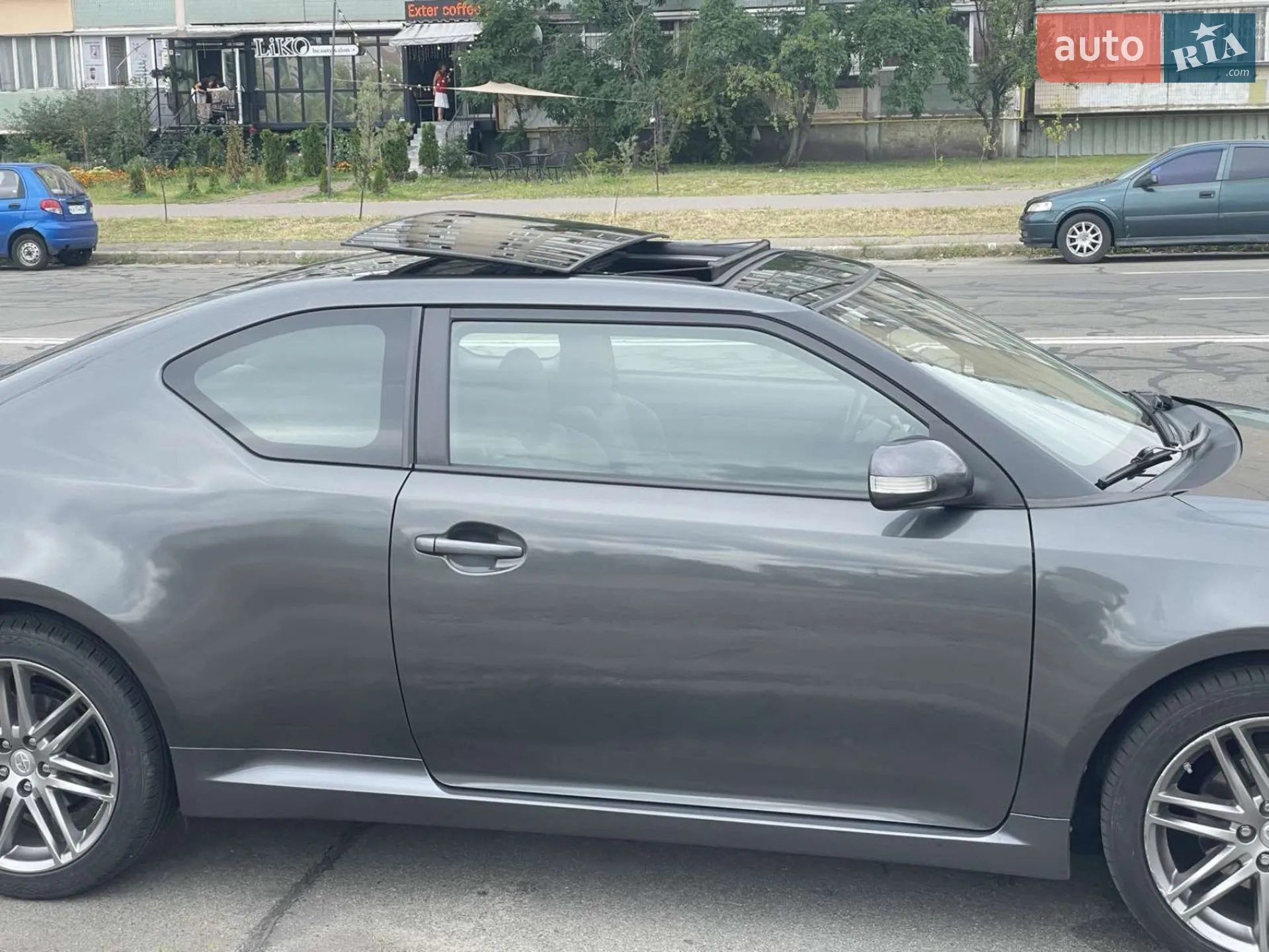 2011 Scion tC - мініатюра 7