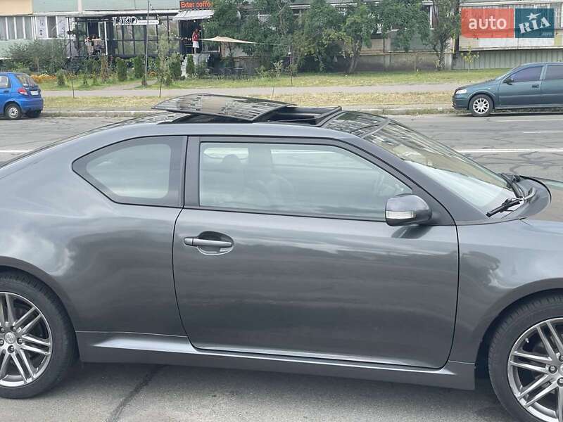 Купе Scion tC 2011 в Києві