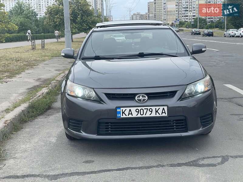 Купе Scion tC 2011 в Києві