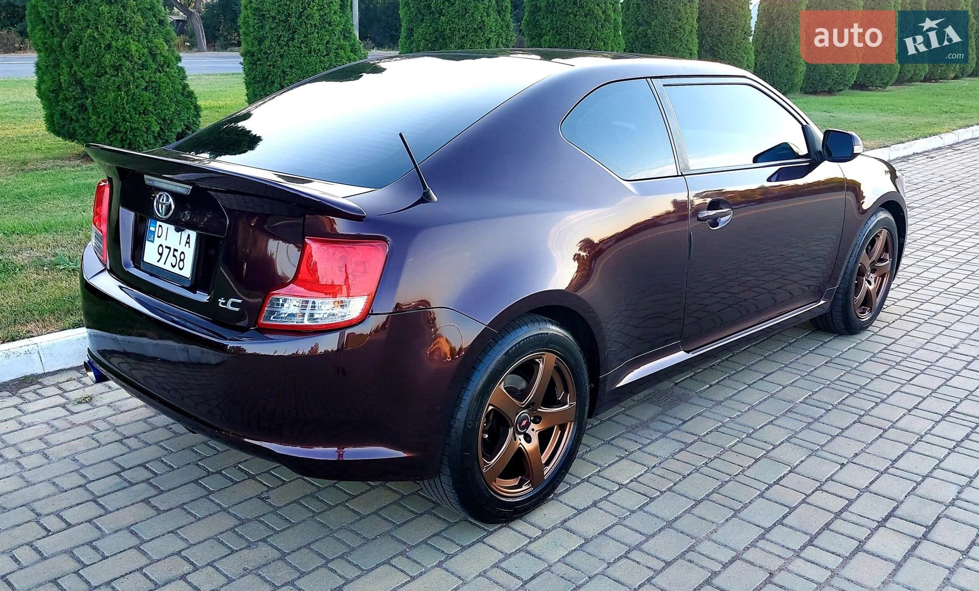 2011 Scion tC - мініатюра 16