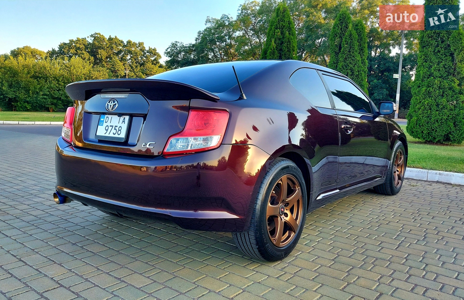 2011 Scion tC - мініатюра 24