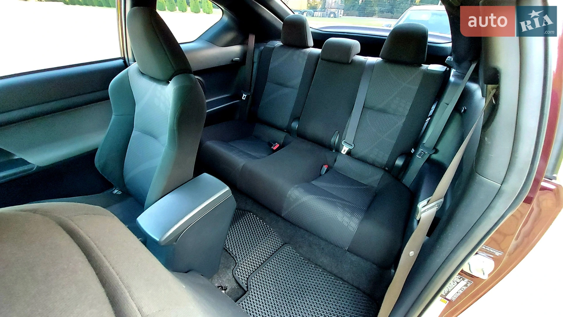 2011 Scion tC - мініатюра 52
