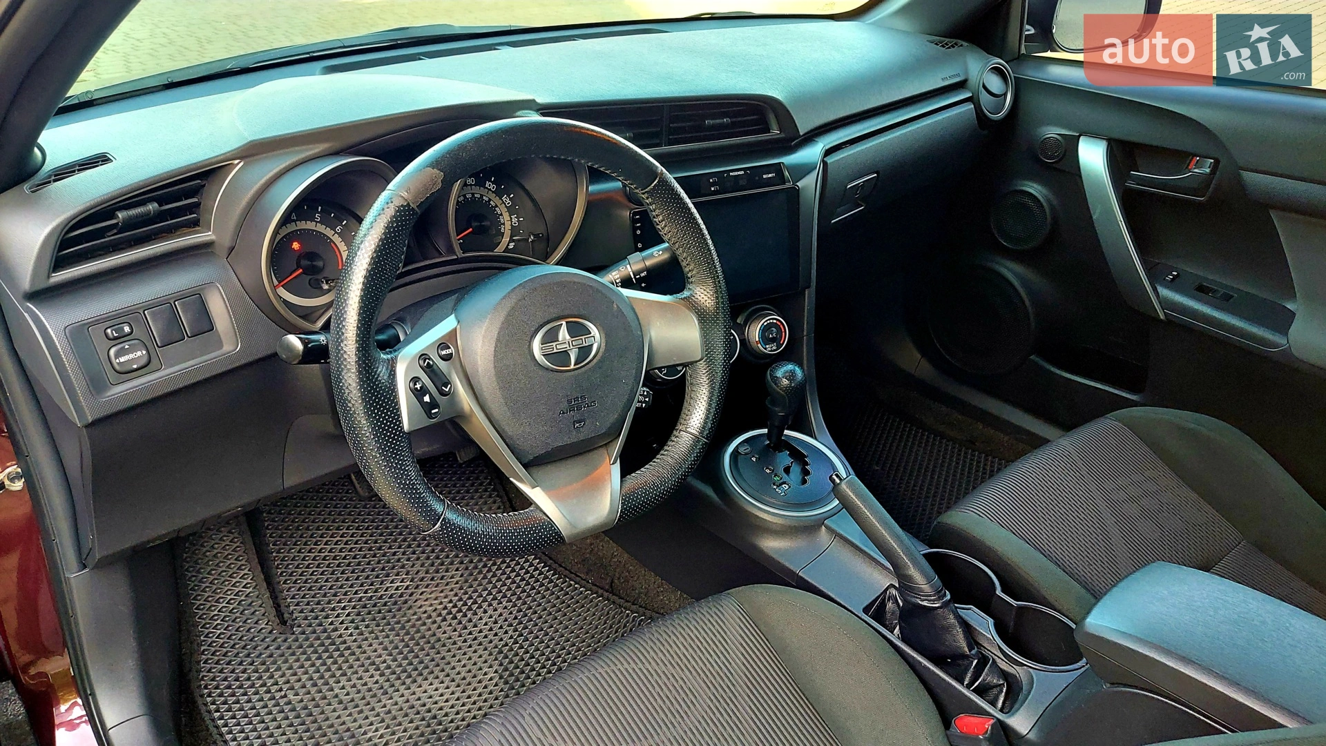2011 Scion tC - мініатюра 61