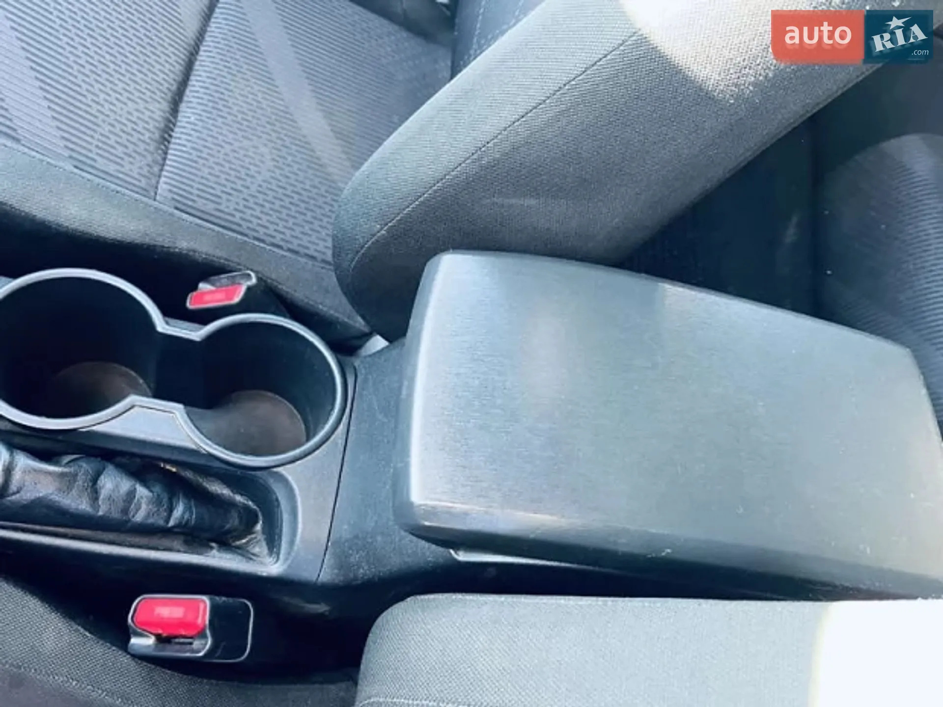 2012 Scion tC - мініатюра 3