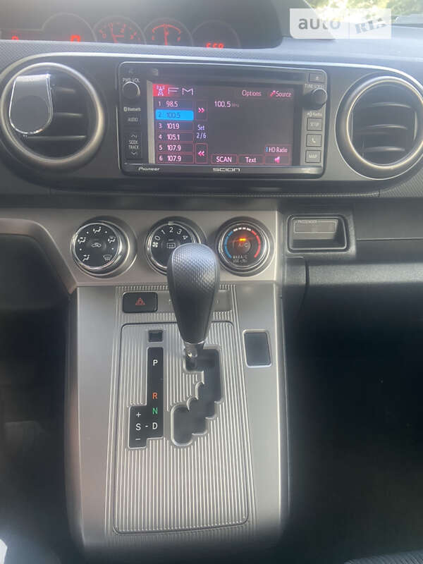 Хетчбек Scion xB 2015 в Києві