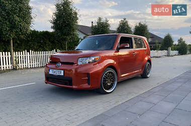 Хетчбек Scion xB 2011 в 