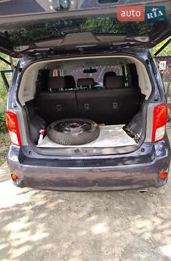 Микровэн Scion xB 2012 в 