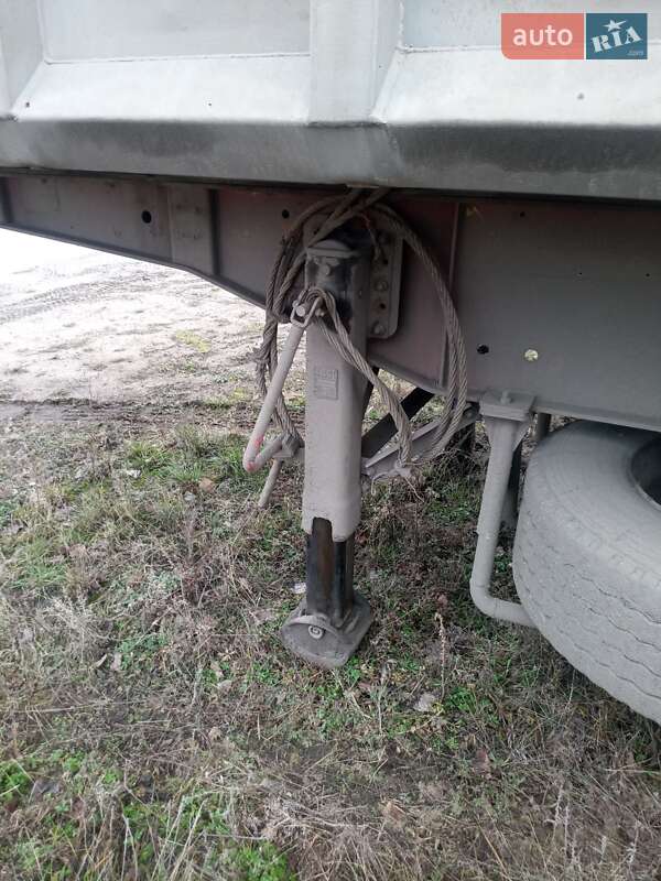 Самосвал полуприцеп SDC SDC 2002 в Песчанке фото Самосвал полуприцеп SDC SDC 2002 в Песчанке