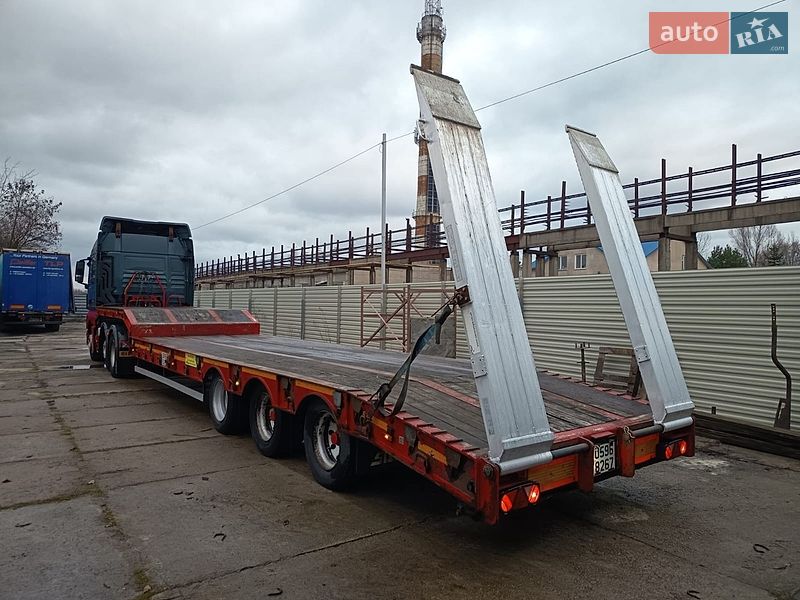 Платформа полуприцеп SDC Trailers Ltd 2006 в Житомире