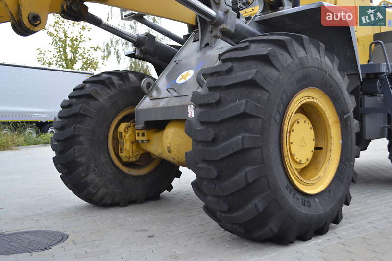 Фронтальный погрузчик SDLG LG 956L 2007 в Хусте