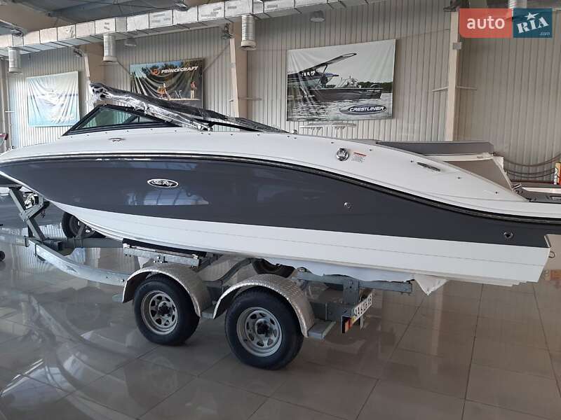 Катер Sea Ray 210 SLX 2021 в Киеве