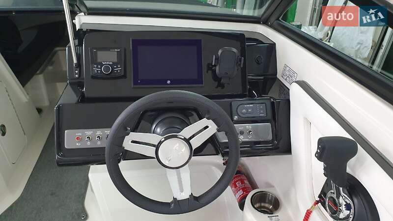 Катер Sea Ray 210 SLX 2021 в Киеве