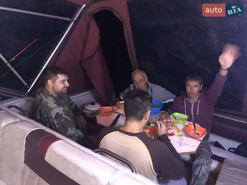 Катер Sea Ray 270 SLX 1989 в Николаеве