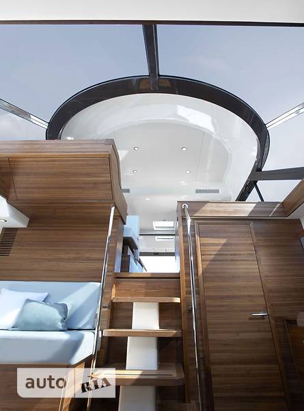 Моторная яхта SeaLine F46 2011 в Киеве