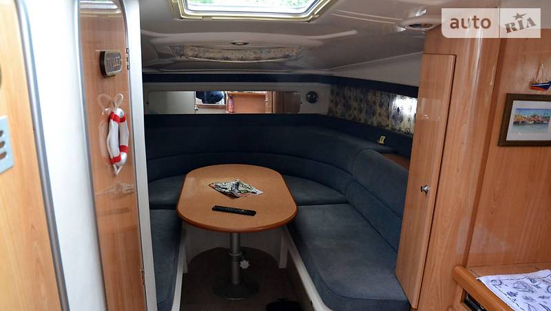 Моторная яхта SeaLine S28 2001 в Киеве