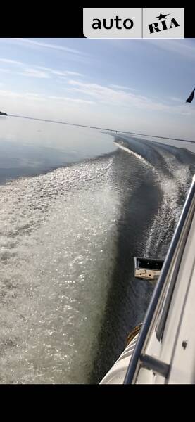 Моторная яхта SeaLine S28 2001 в Киеве