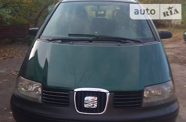 Минивэн SEAT Alhambra 2003 в Киеве