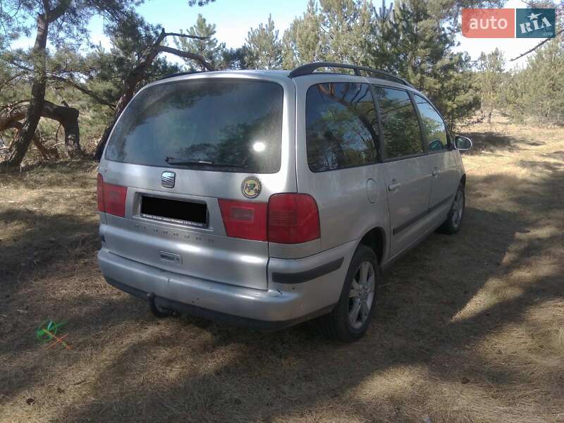 Минивэн SEAT Alhambra 2009 в Коростене
