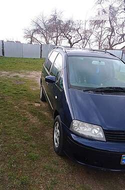 Седан SEAT Alhambra 2000 в Рава-Руській