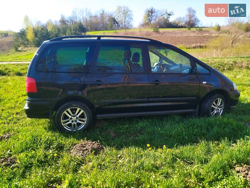 Минивэн SEAT Alhambra 2007 в Дубно