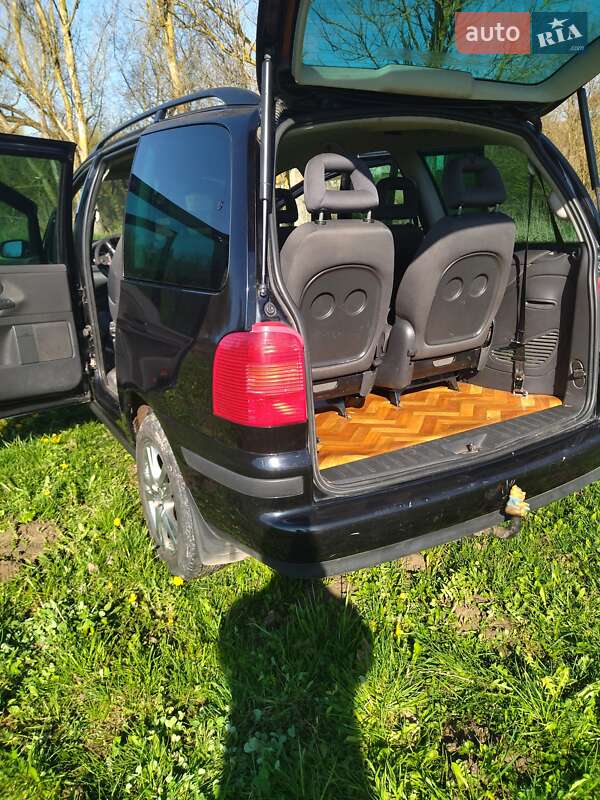 Минивэн SEAT Alhambra 2007 в Дубно
