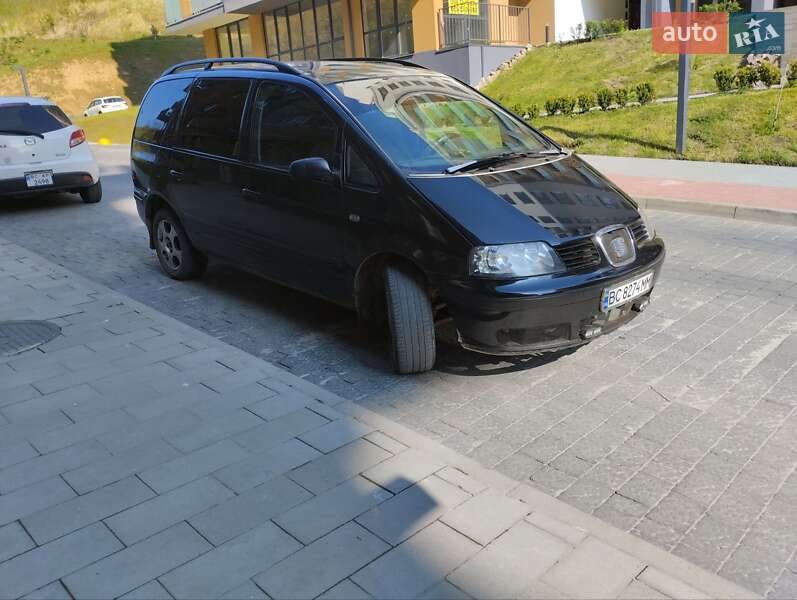 Минивэн SEAT Alhambra 2002 в Самборе