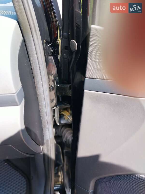 Минивэн SEAT Alhambra 2002 в Киеве фото 21 Минивэн SEAT Alhambra 2002 в Киеве