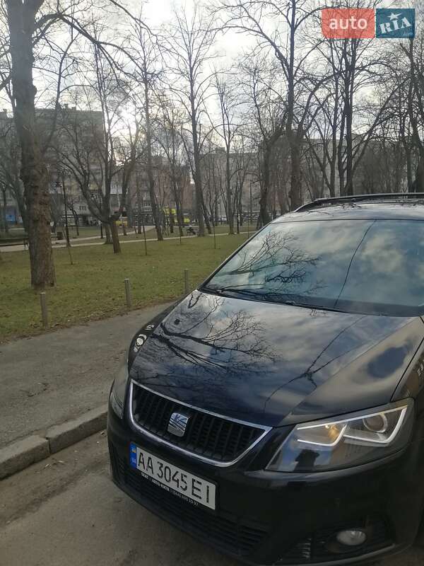 Минивэн SEAT Alhambra 2015 в Киеве