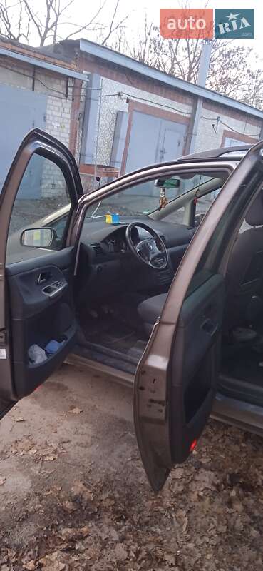Минивэн SEAT Alhambra 2004 в Кропивницком