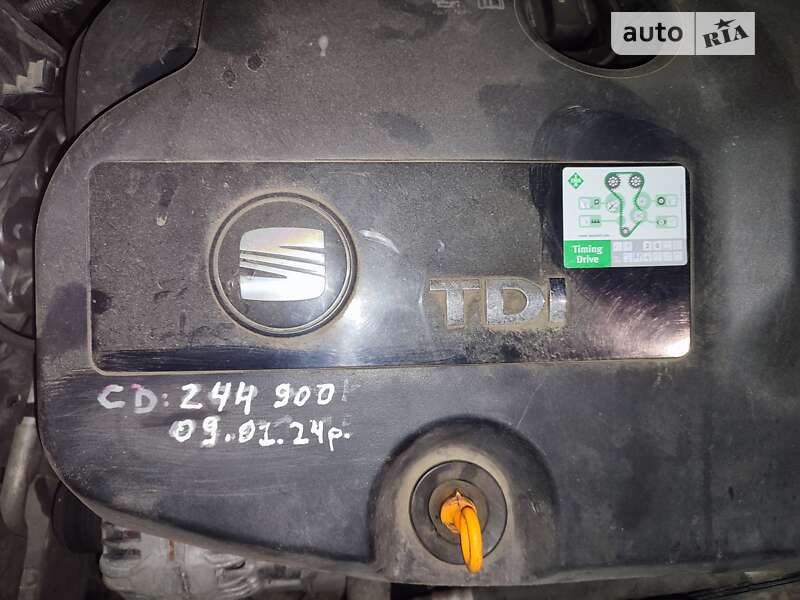 Мінівен SEAT Alhambra 2009 в Чернівцях