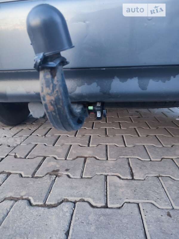 Мінівен SEAT Alhambra 2009 в Чернівцях