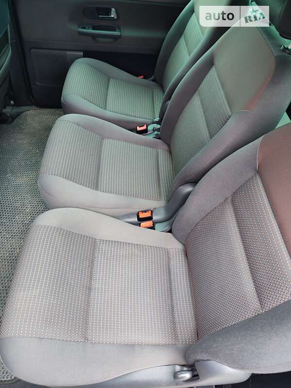 Мінівен SEAT Alhambra 2009 в Чернівцях