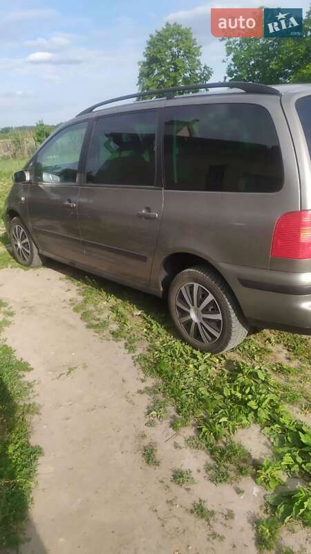 Минивэн SEAT Alhambra 2007 в Каменке-Бугской