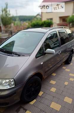 Минивэн SEAT Alhambra 2003 в Львове